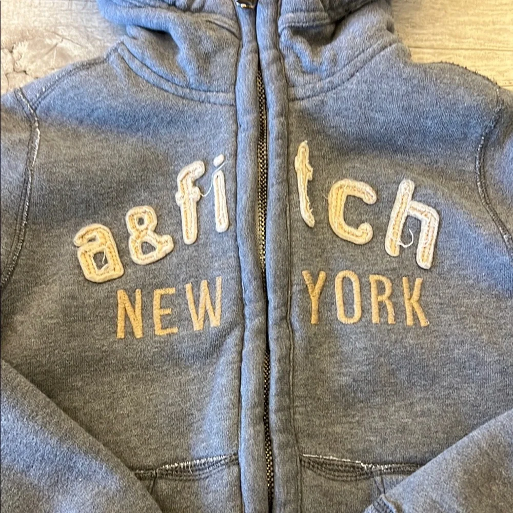 Abercrombie Kids Gray Sherpa Lined Zip-Up Hoodie Jacket with Hood Boy’s‎ Small